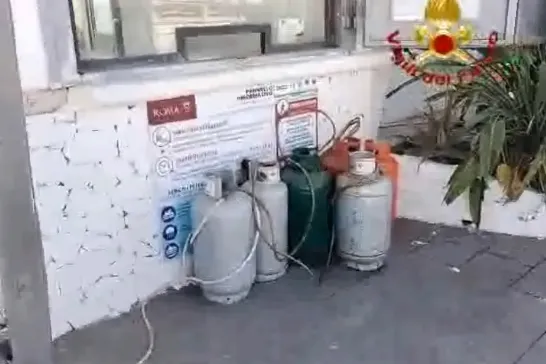 Lidi occupati dai senza dimora, Gualtieri: “Senza risorse niente vigilanza” (VIDEO)