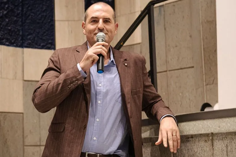 Sport cittadino, primo bando comunale da 30.000 euro. Pacifico: “Il dato delle spese certifica la necessità di aprire un confronto con imprese, grandi aziende, operatori portuali e realtà armatoriali”