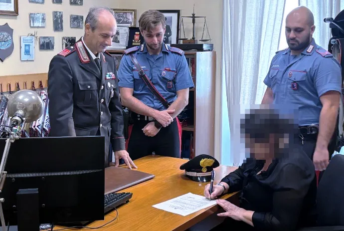 Finto poliziotto la convince a svuotare il conto con bonifico istantaneo: recuperati a Roma 41mila euro