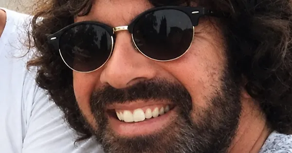 Auguri a Paolo La Rosa e l'oroscopo: energia oggi