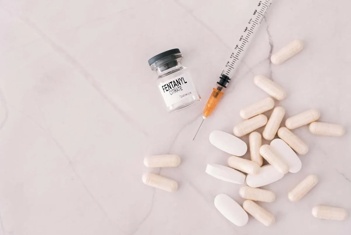 Fentanyl, anche corse clandestine cavalli tra ipotesi furto all'ospedale Israelitico