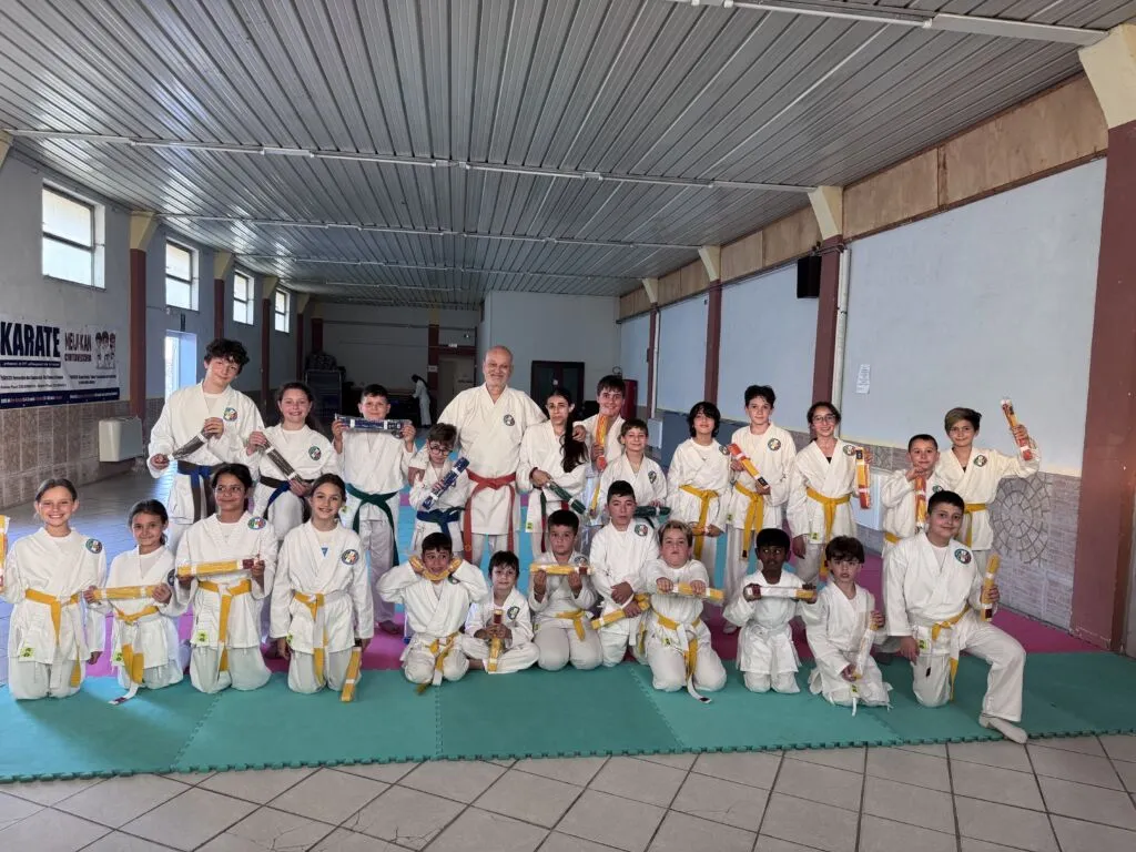 Karate, quasi cento atleti passano di grado
