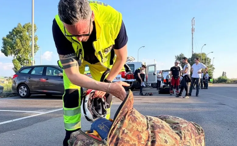 Il team di soccorritori di ARES118 Lazio in volo verso il Venezuela colpito dal devastante terremoto