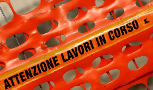 Imminente divieto di transito su uno svincolo dell’Autostrada del Sole a nord della capitale