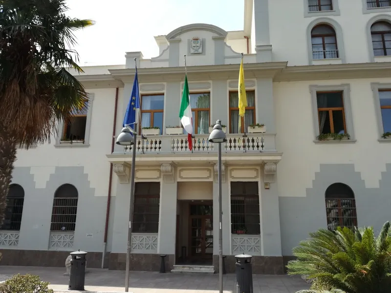 Civitavecchia, l’accesso alle sedute delle commissioni consiliari solo su prenotazione