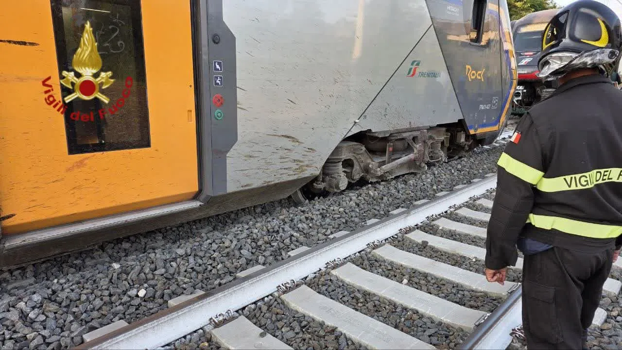 Treno deraglia a Montelibretti: impatto con due mucche sulla Roma-Firenze