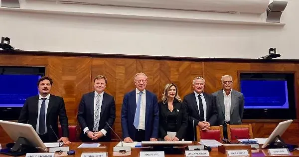 AstraZeneca lancia il piano di investimenti per l’Italia: coinvolti 200 centri