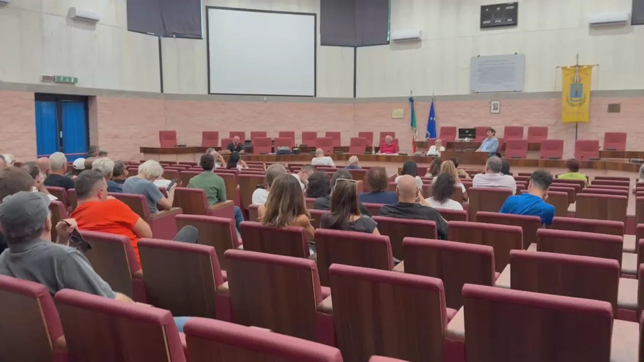 Alla Pucci l'incontro con gli artisti locali: partecipazione ampia e impegno a proseguire il confronto - TRC Giornale