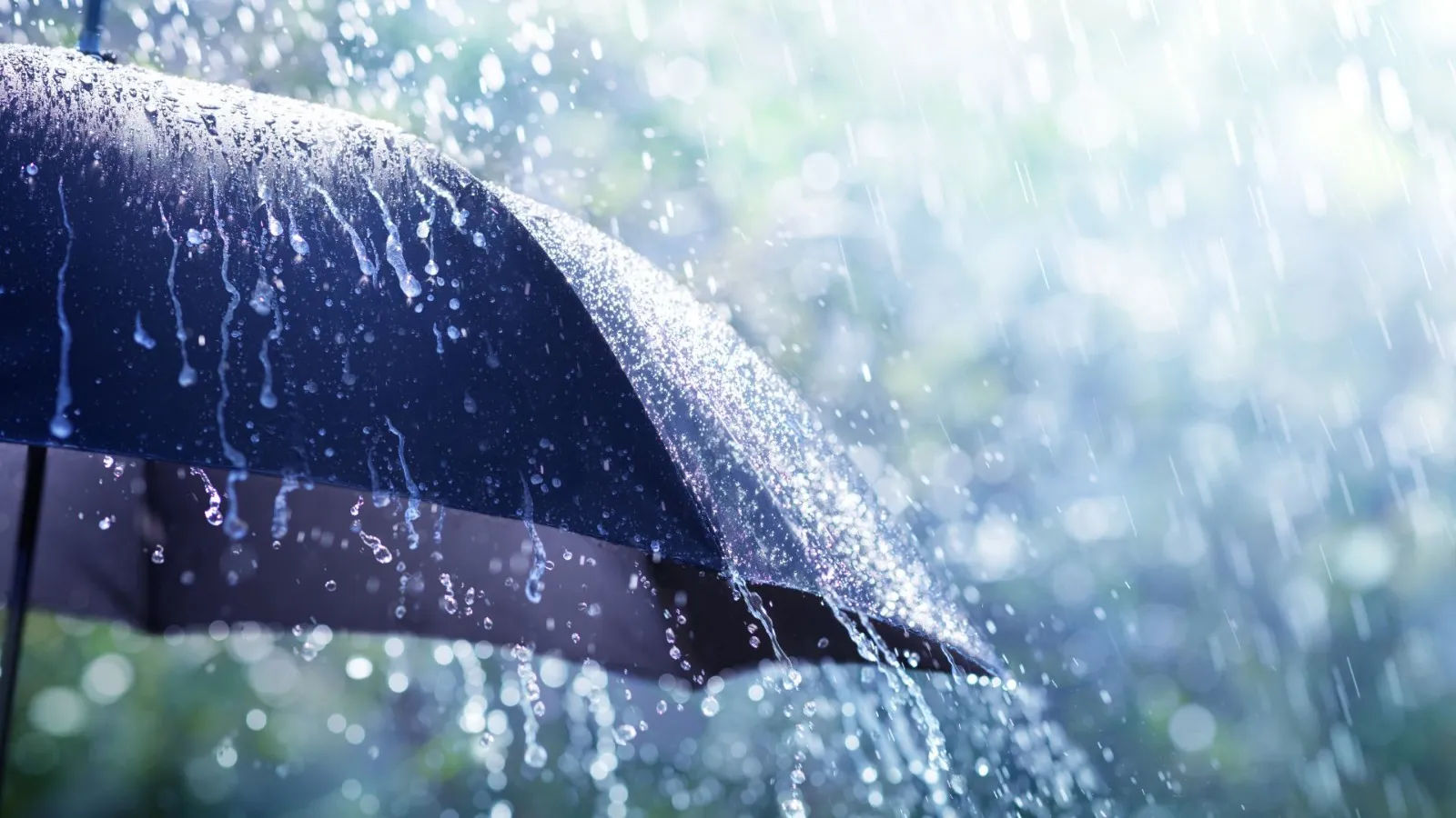 Meteo a Roma e nel Lazio: stop al caldo africano, arrivano grandine e downburst. Ma la tregua durerà poco